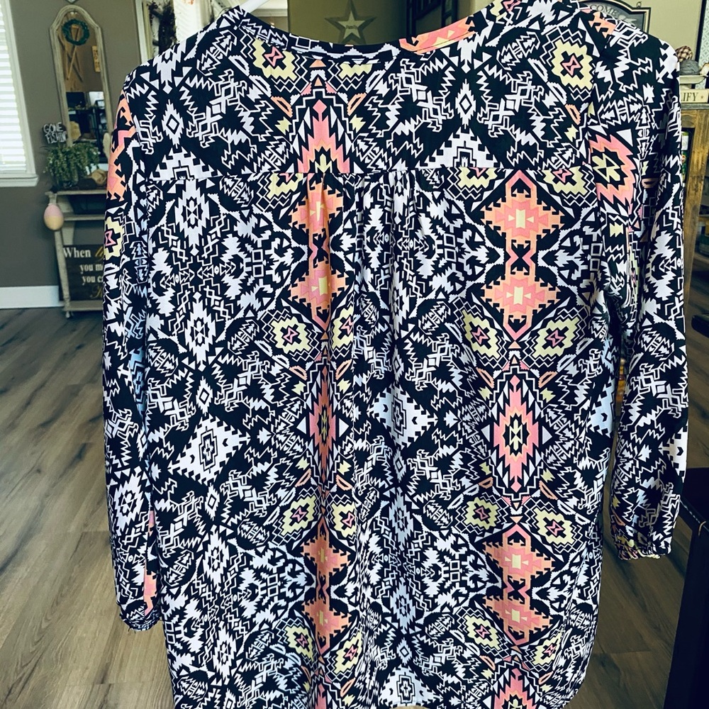 Francesca’s Aztec Blouse
